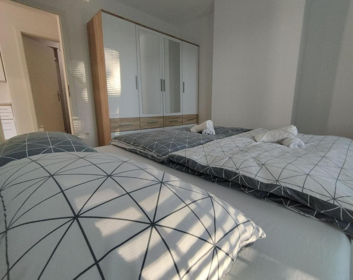 Apartment Sanya #3 Ljubljana Extérieur photo